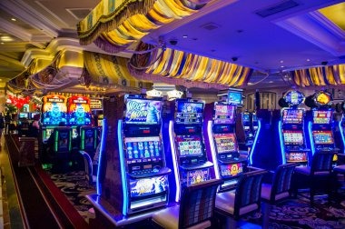 papua4d platform interface showing live-dealer tables, sportsbook, and slot games